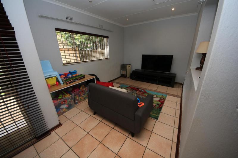 To Let 3 Bedroom Property for Rent in Northwold Gauteng
