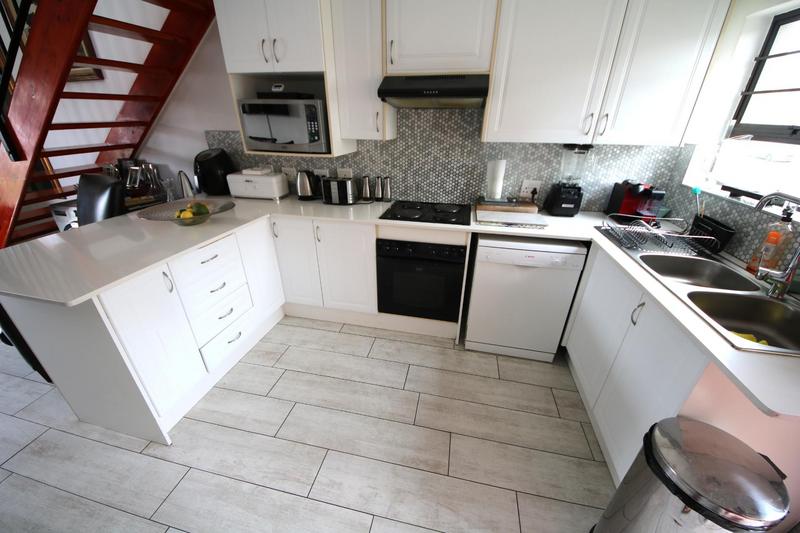 2 Bedroom Property for Sale in Paulshof Gauteng