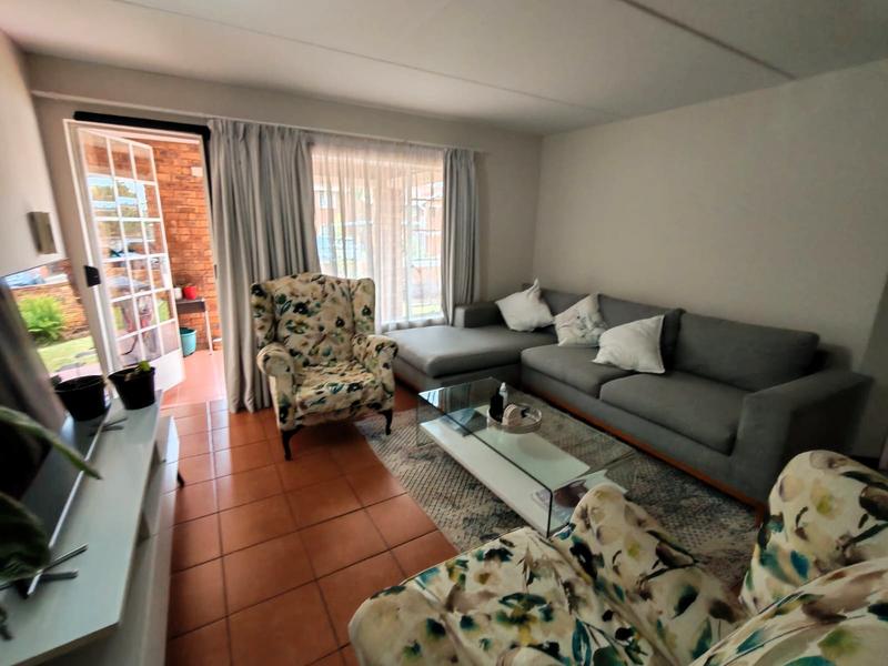 2 Bedroom Property for Sale in Highveld Gauteng