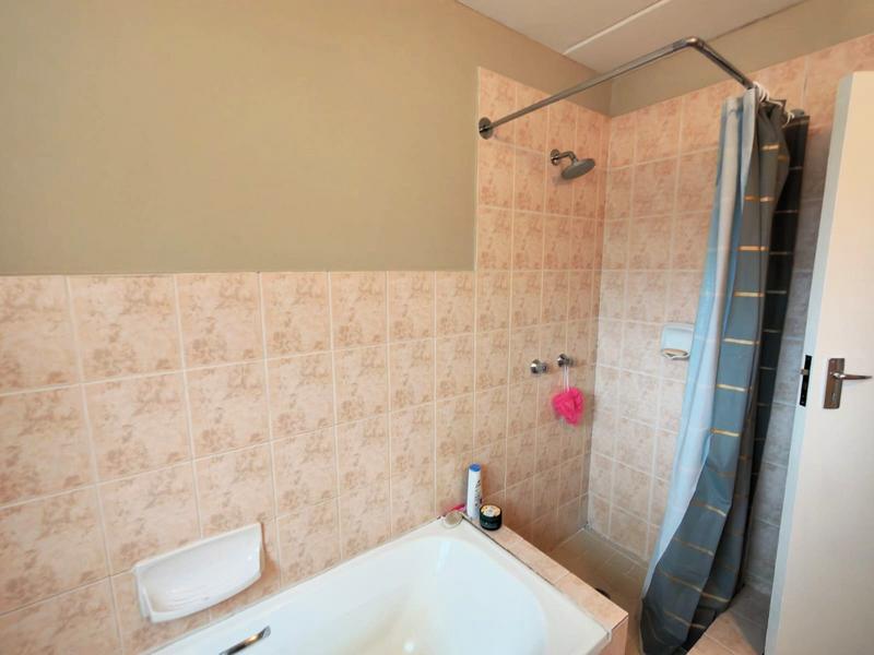 2 Bedroom Property for Sale in Highveld Gauteng