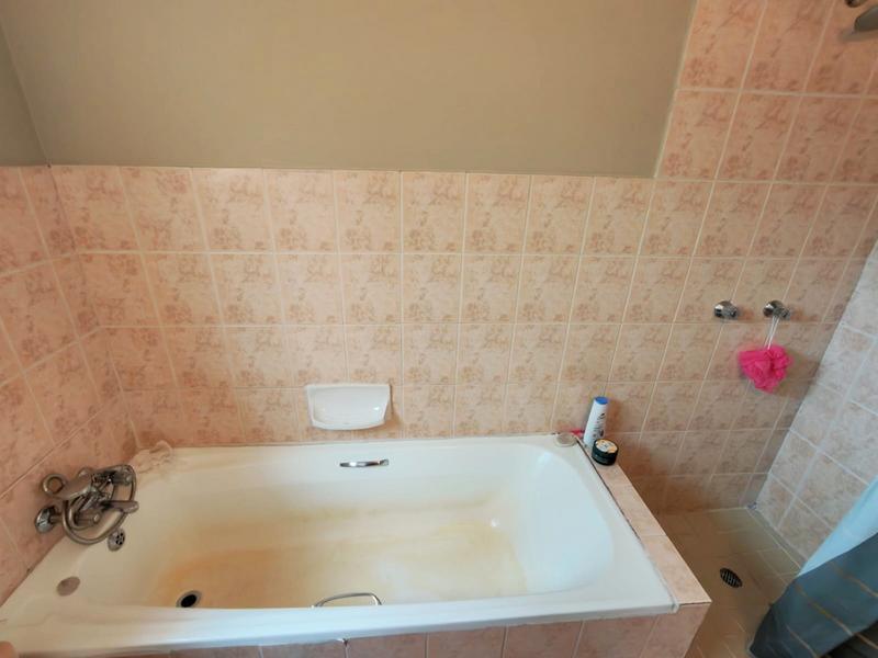 2 Bedroom Property for Sale in Highveld Gauteng