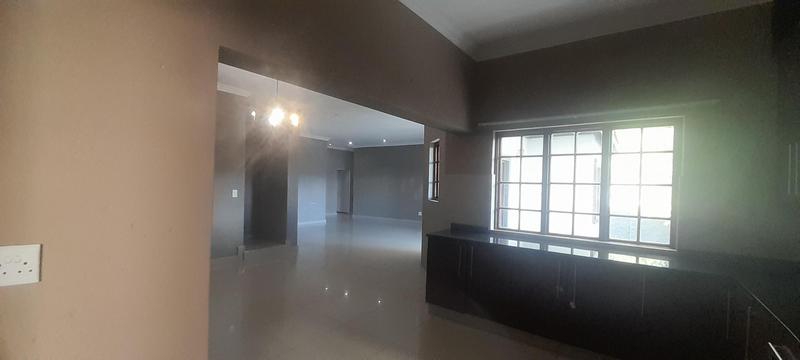 To Let 3 Bedroom Property for Rent in Thatchfield Gauteng