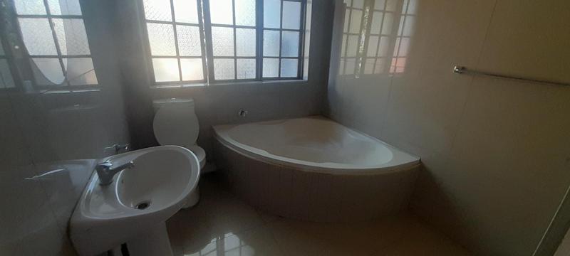To Let 3 Bedroom Property for Rent in Thatchfield Gauteng