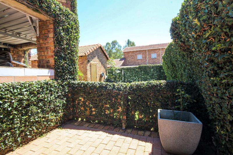 3 Bedroom Property for Sale in Eldoraigne Gauteng