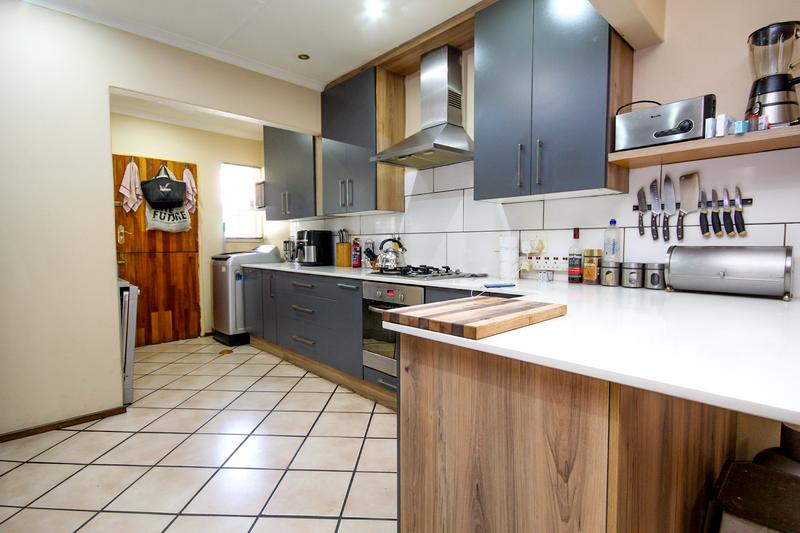 3 Bedroom Property for Sale in Eldoraigne Gauteng