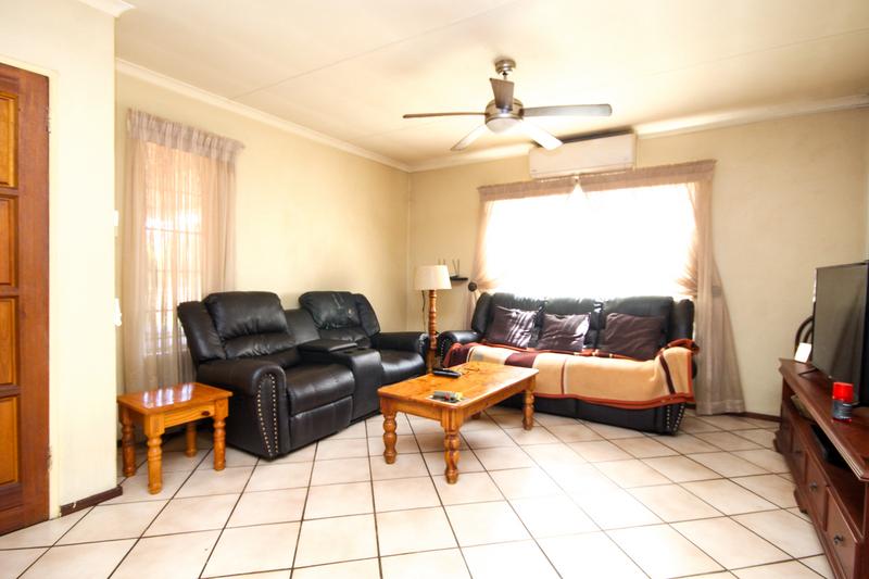 3 Bedroom Property for Sale in Eldoraigne Gauteng
