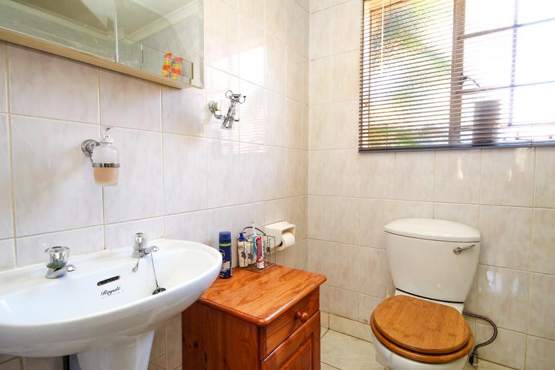 3 Bedroom Property for Sale in Eldoraigne Gauteng