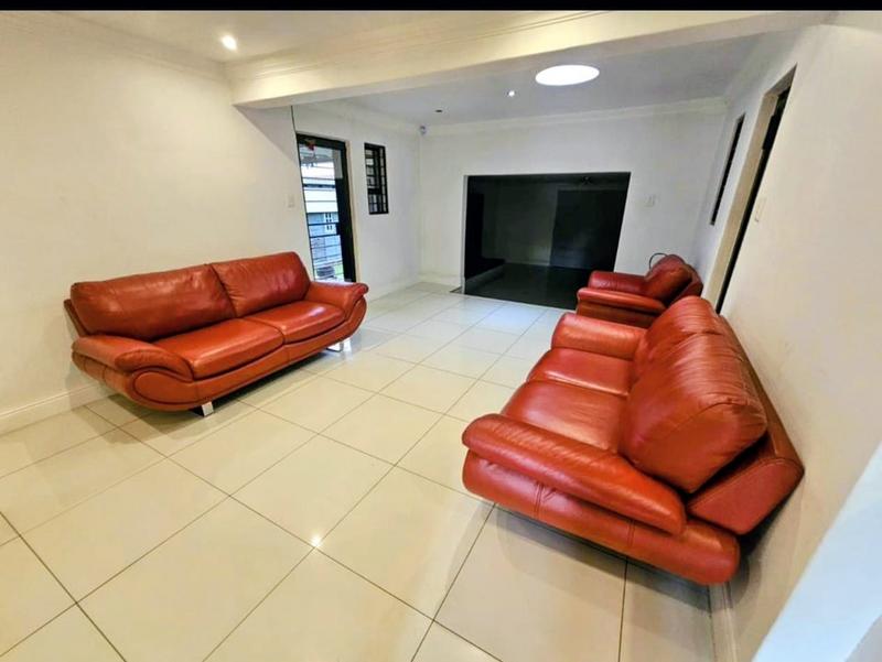 3 Bedroom Property for Sale in Heuweloord Gauteng