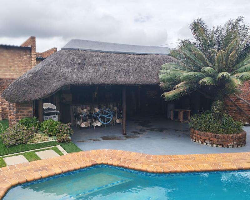 3 Bedroom Property for Sale in Heuweloord Gauteng