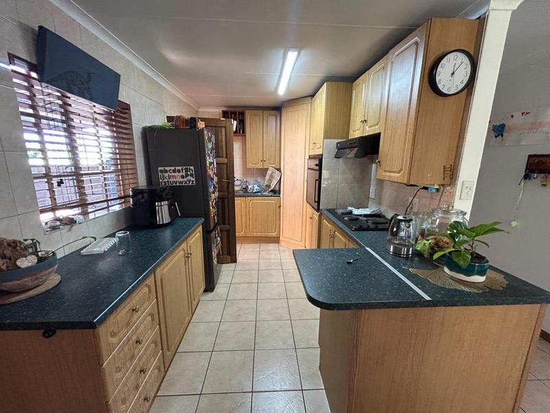 3 Bedroom Property for Sale in Highveld Gauteng