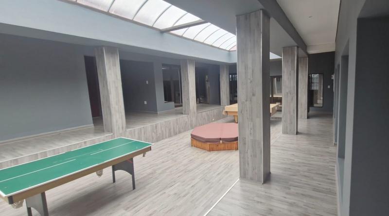 4 Bedroom Property for Sale in Mnandi Gauteng