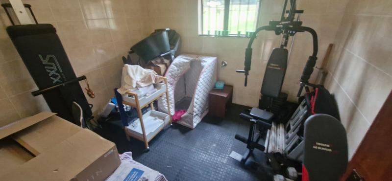 4 Bedroom Property for Sale in Mnandi Gauteng