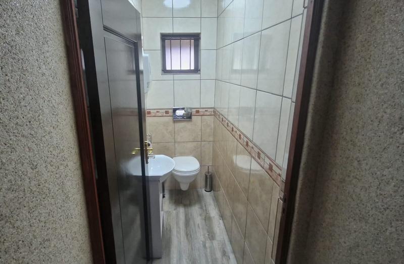 4 Bedroom Property for Sale in Mnandi Gauteng