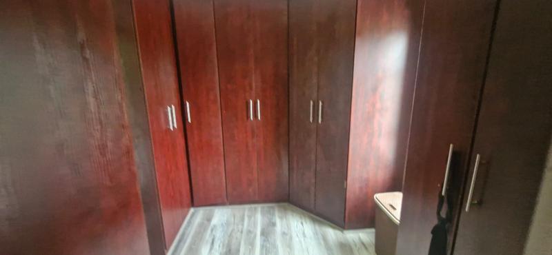 4 Bedroom Property for Sale in Mnandi Gauteng