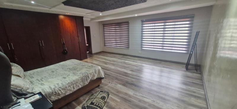 4 Bedroom Property for Sale in Mnandi Gauteng