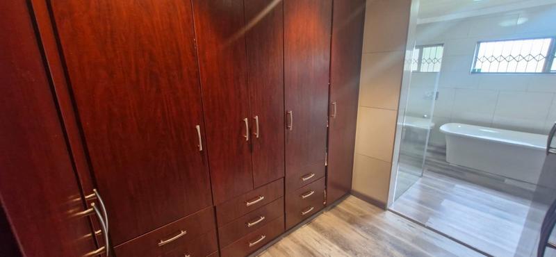 4 Bedroom Property for Sale in Mnandi Gauteng