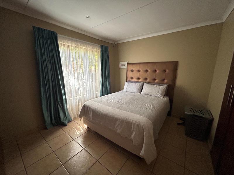 2 Bedroom Property for Sale in The Reeds Gauteng