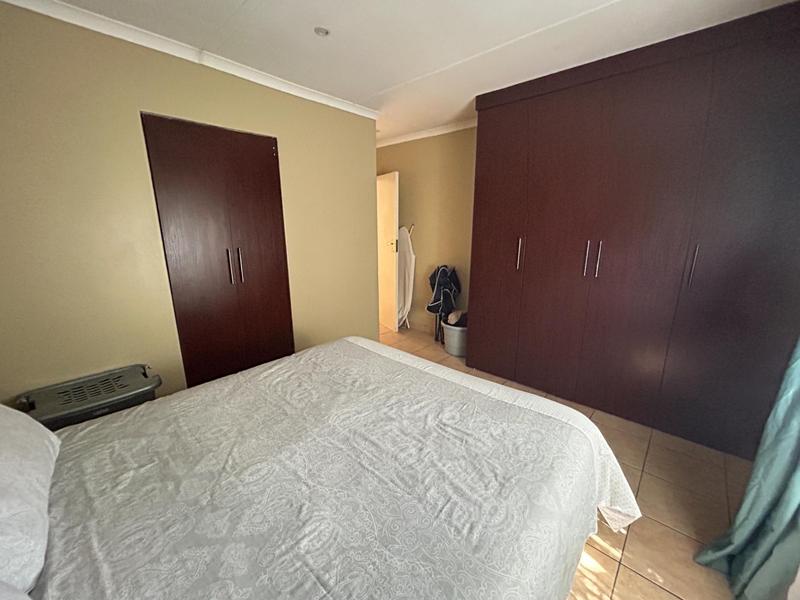 2 Bedroom Property for Sale in The Reeds Gauteng