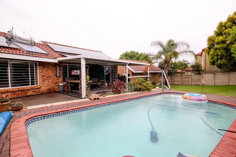 3 Bedroom Property for Sale in The Reeds Gauteng