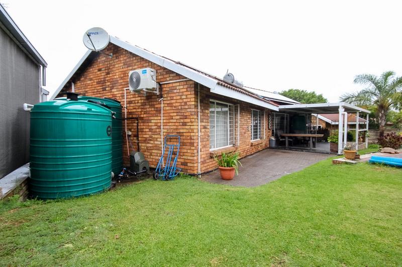 3 Bedroom Property for Sale in The Reeds Gauteng