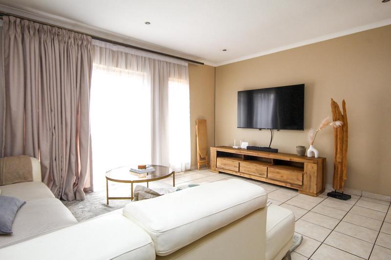 3 Bedroom Property for Sale in Thatchfield Gauteng