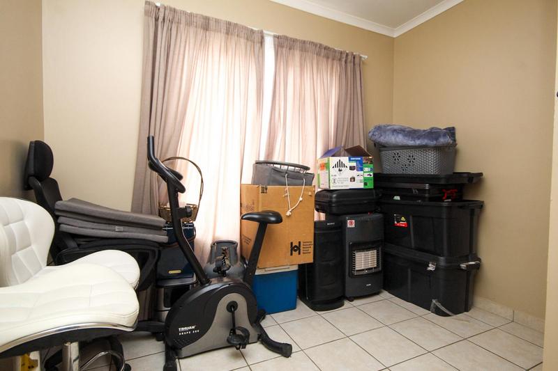 3 Bedroom Property for Sale in Thatchfield Gauteng