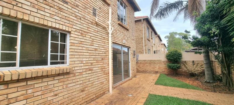 3 Bedroom Property for Sale in Heuwelsig Estate Gauteng