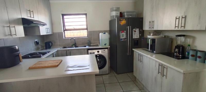 3 Bedroom Property for Sale in Chantelle Gauteng