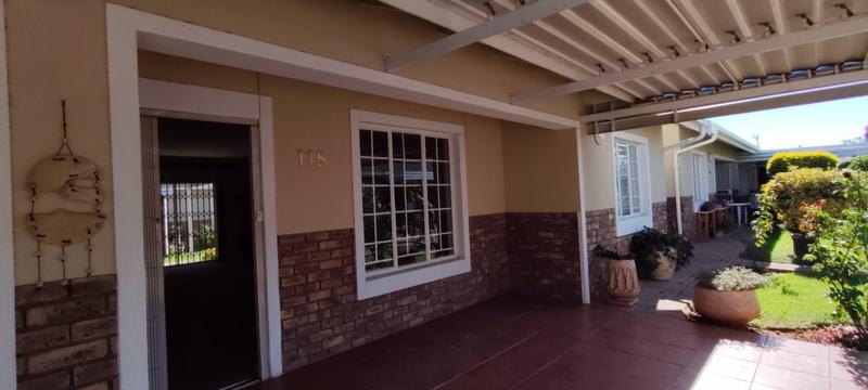 2 Bedroom Property for Sale in Ninapark Gauteng