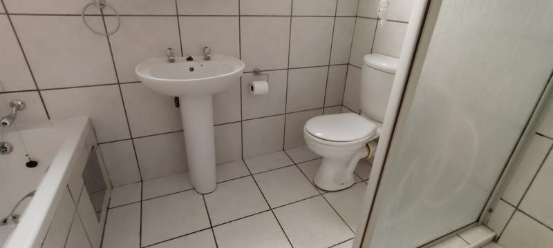 2 Bedroom Property for Sale in Ninapark Gauteng