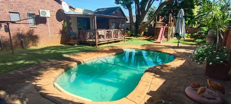 3 Bedroom Property for Sale in Theresa Park Gauteng