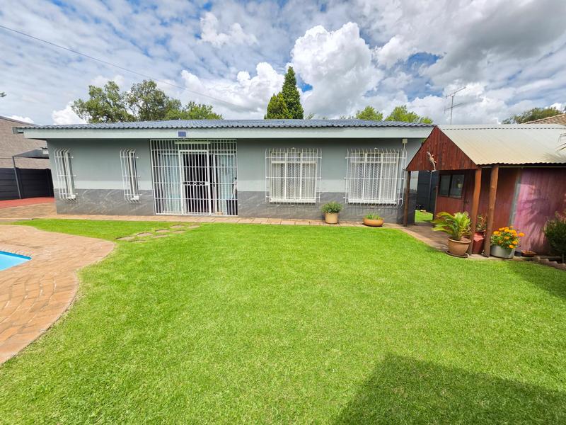 4 Bedroom Property for Sale in Risiville Gauteng