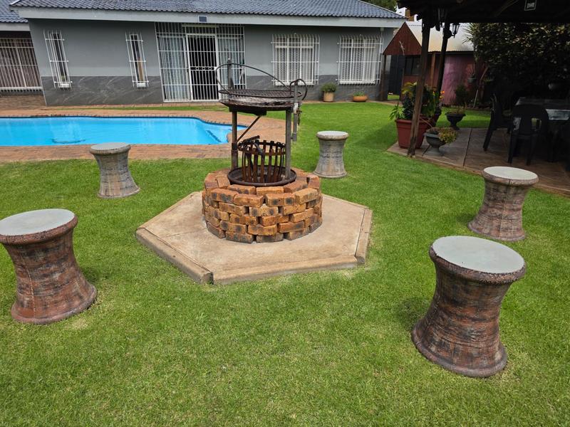 4 Bedroom Property for Sale in Risiville Gauteng