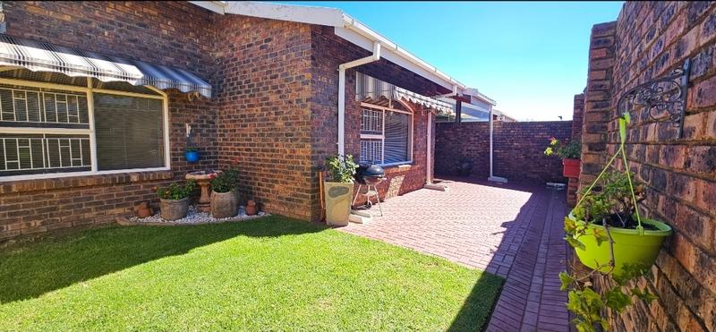 3 Bedroom Property for Sale in Three Rivers Gauteng