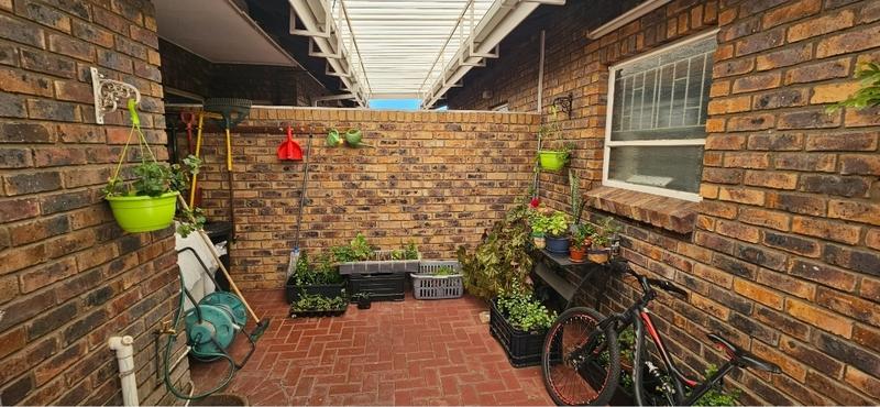 3 Bedroom Property for Sale in Three Rivers Gauteng