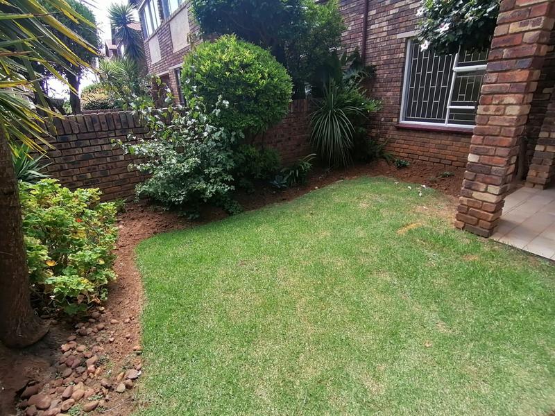To Let 2 Bedroom Property for Rent in Northcliff Gauteng