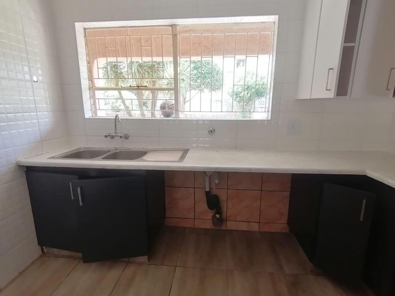 To Let 2 Bedroom Property for Rent in Northcliff Gauteng