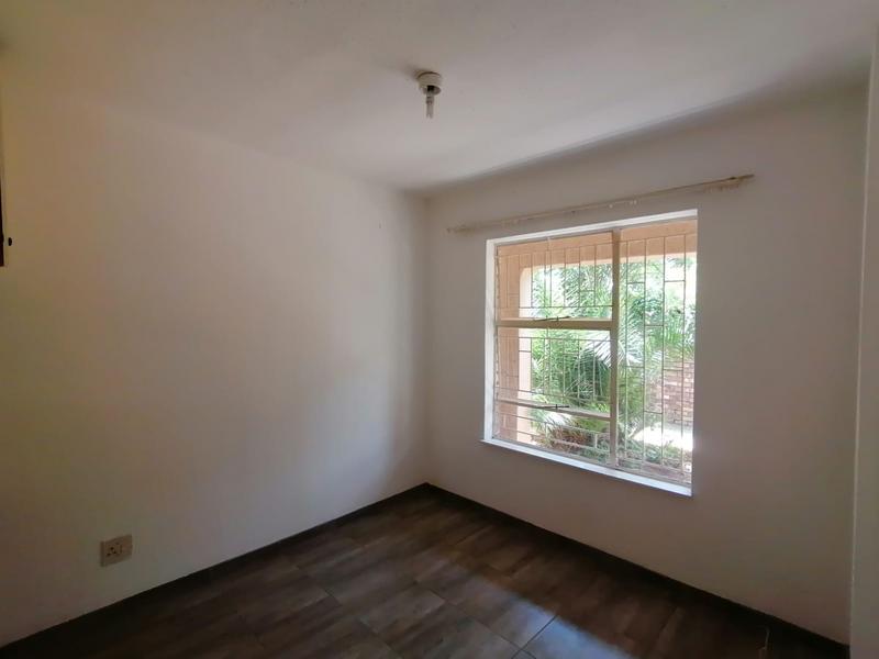 To Let 2 Bedroom Property for Rent in Northcliff Gauteng