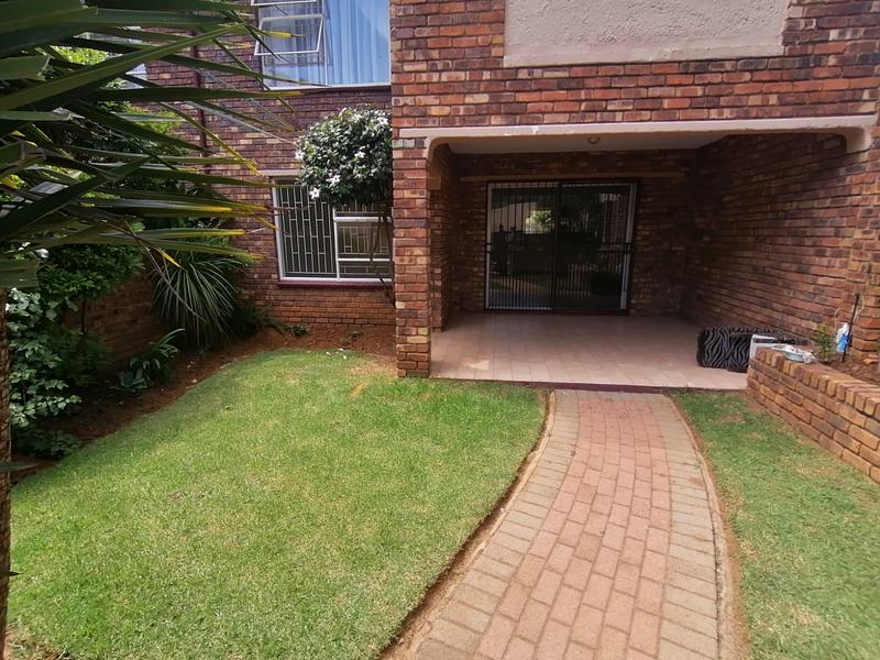 To Let 2 Bedroom Property for Rent in Northcliff Gauteng