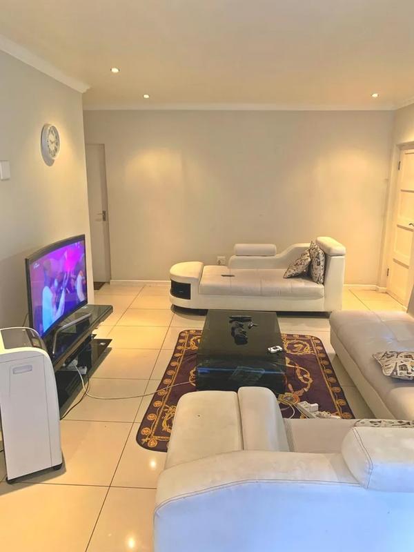 To Let 3 Bedroom Property for Rent in Buccleuch Gauteng