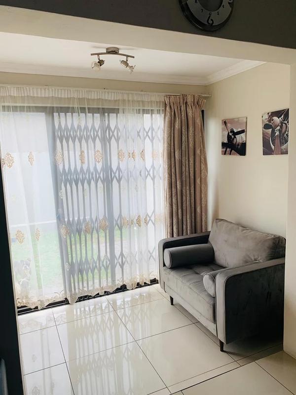 To Let 3 Bedroom Property for Rent in Buccleuch Gauteng