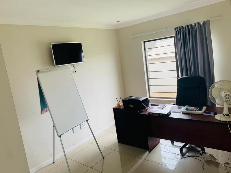 To Let 3 Bedroom Property for Rent in Buccleuch Gauteng