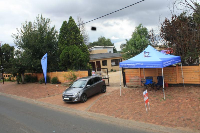 To Let 1 Bedroom Property for Rent in Clayville Gauteng