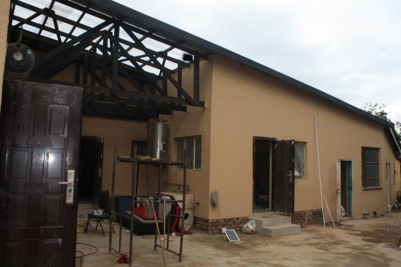 To Let 1 Bedroom Property for Rent in Clayville Gauteng