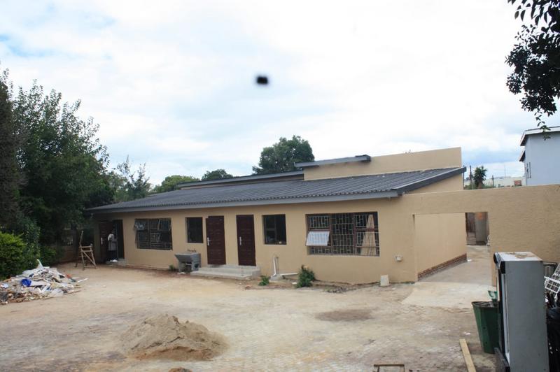 To Let 1 Bedroom Property for Rent in Clayville Gauteng