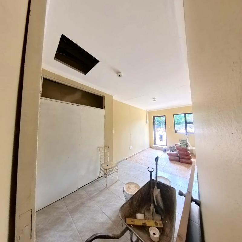 To Let 1 Bedroom Property for Rent in Clayville Gauteng