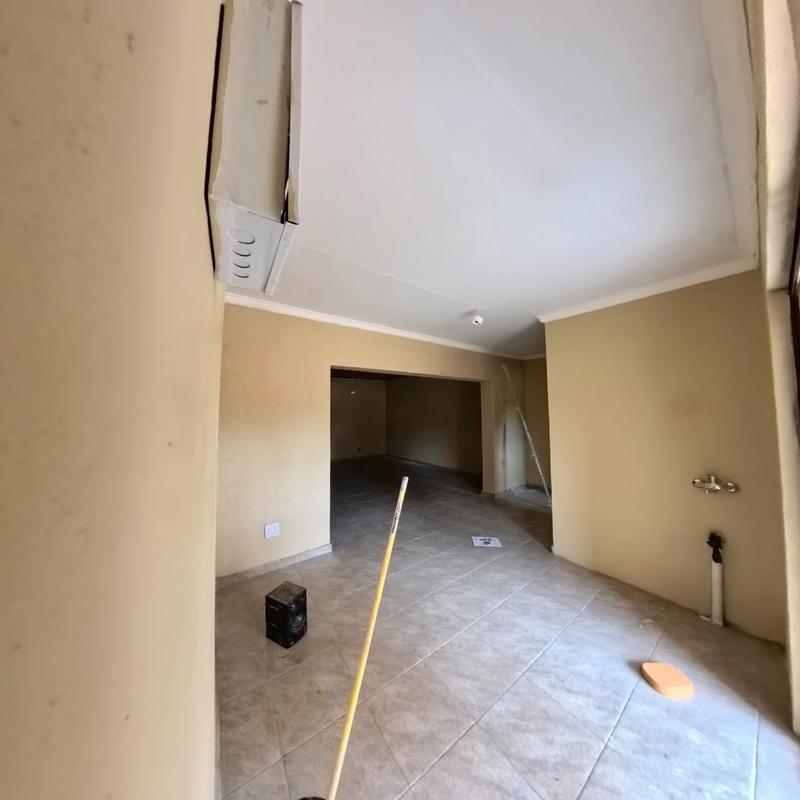 To Let 1 Bedroom Property for Rent in Clayville Gauteng