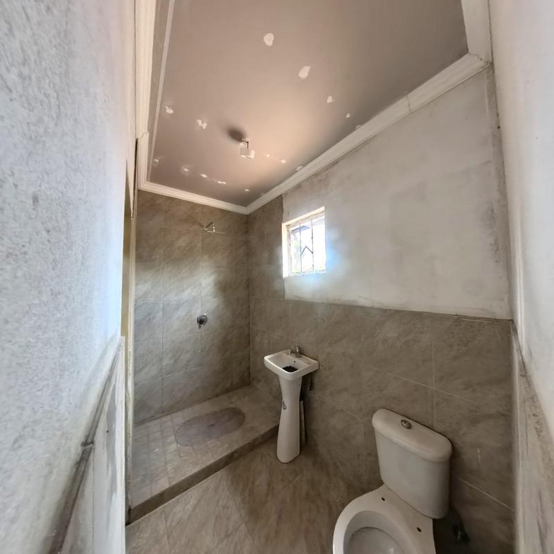 To Let 1 Bedroom Property for Rent in Clayville Gauteng