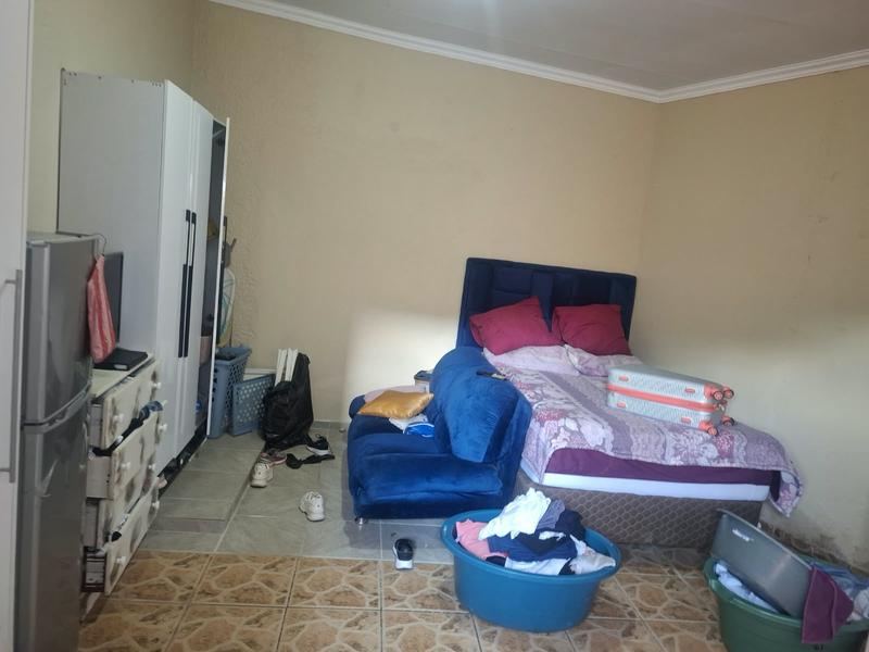To Let 1 Bedroom Property for Rent in Clayville Gauteng