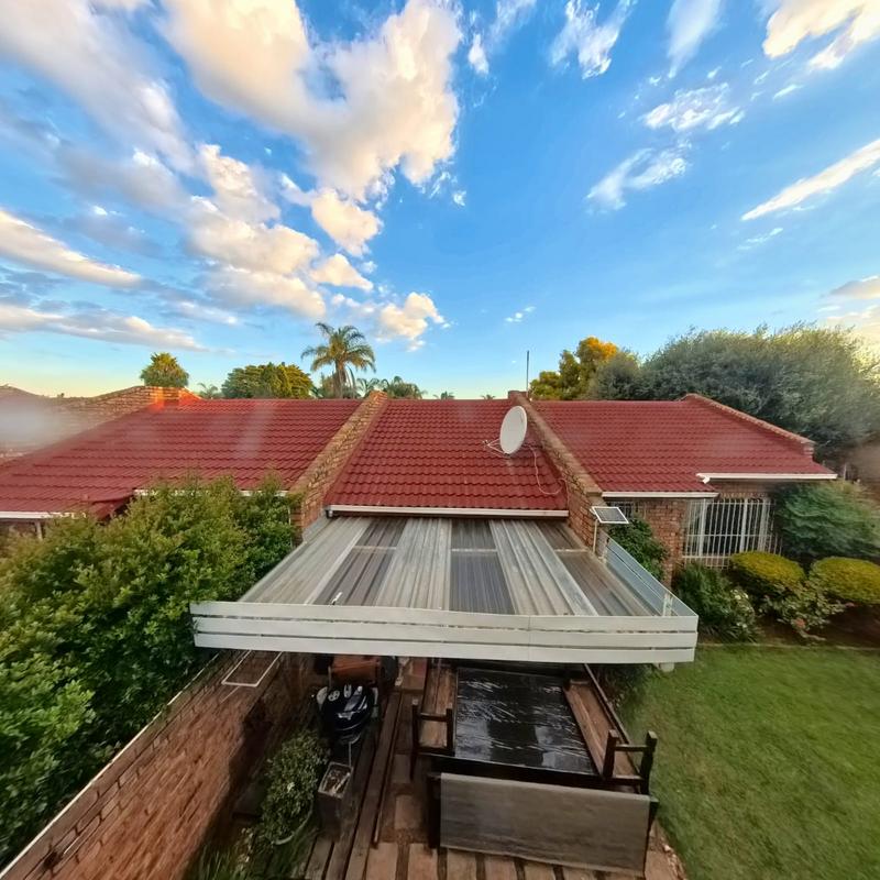 3 Bedroom Property for Sale in Birchleigh Gauteng